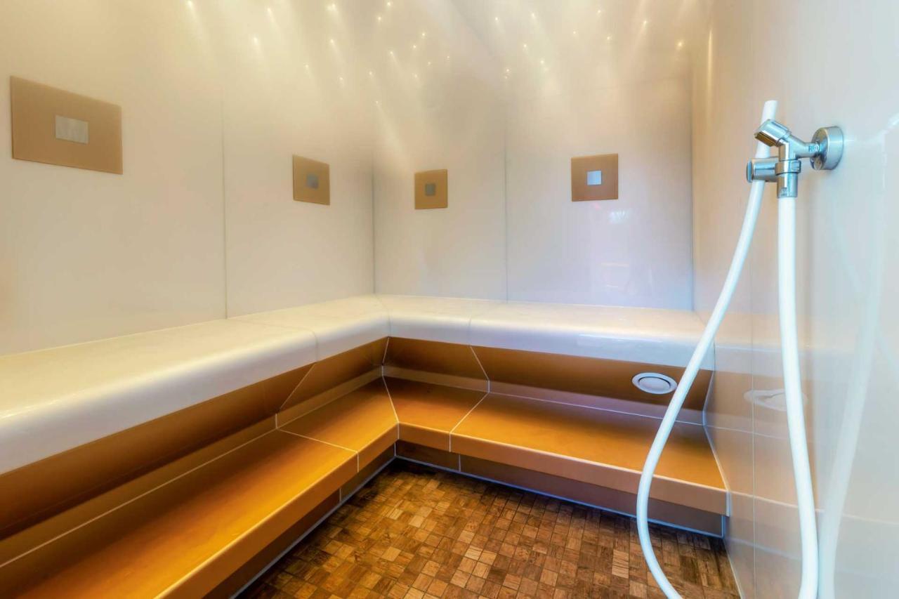 Land Gut Hotel Hermann Bentwisch Exteriör bild