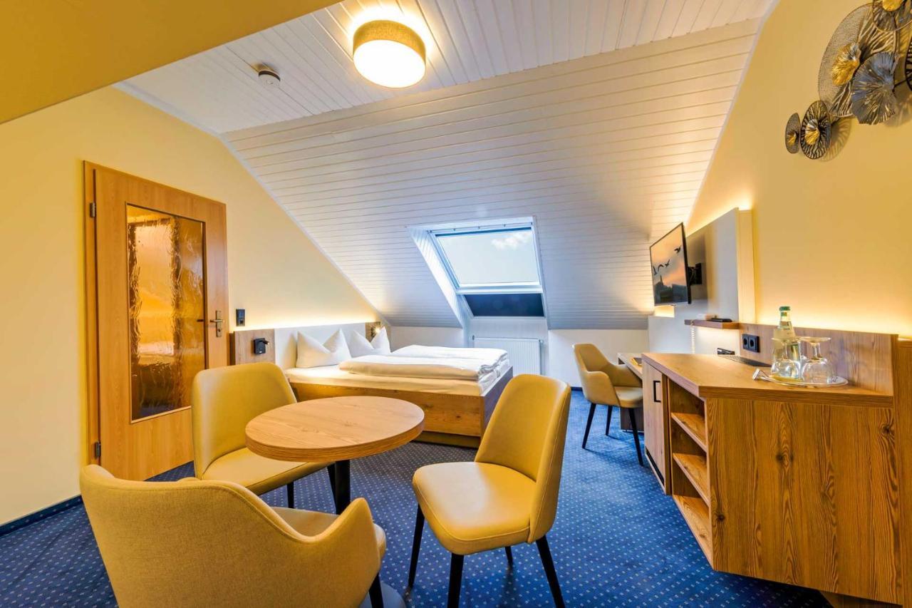 Land Gut Hotel Hermann Bentwisch Exteriör bild